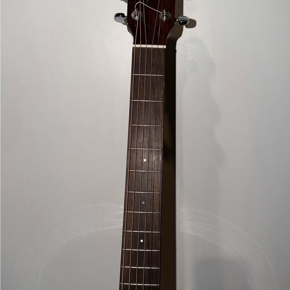 Yamaha FS700S Acoustic Guitar with Spruce Top - Picture 4 of 12